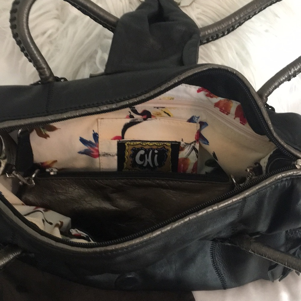 Carlos Falchi Nwt Leather Purse - image 2